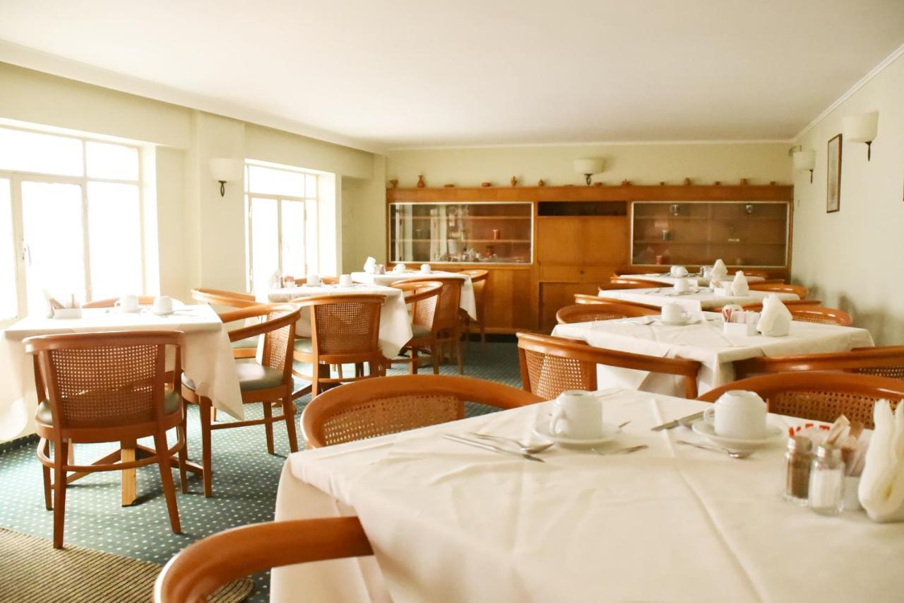 אתונה Adrian Hotel מראה חיצוני תמונה