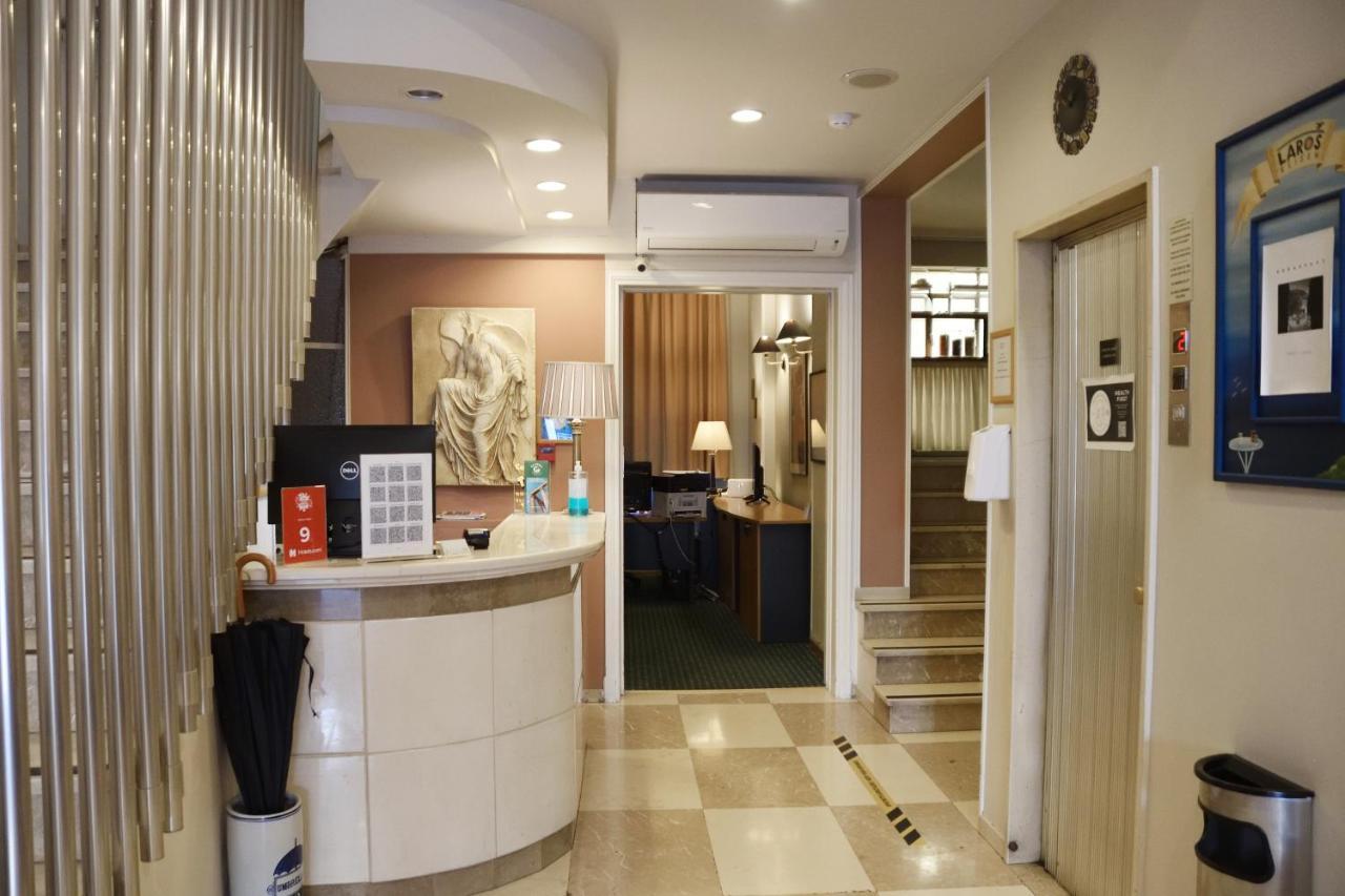 אתונה Adrian Hotel מראה חיצוני תמונה
